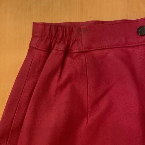 VTG Red Leather Straight Skirt lined size 8 - Picture 7 of 11